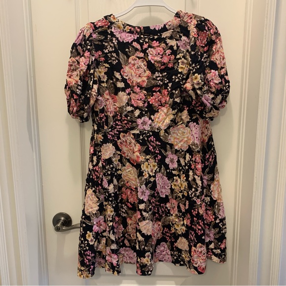 h&m short sleeved floral robe - Picture 4 of 5